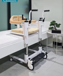 รถเข็นเคลื่อนย้ายผู้ป่วยรุ่น EM-103Duo เข้าเตียงนอน