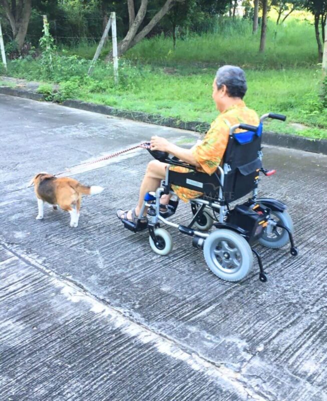 รีวิวลูกค้าใช้รถเข็นไฟฟ้าล้อหลังเล็ก-2