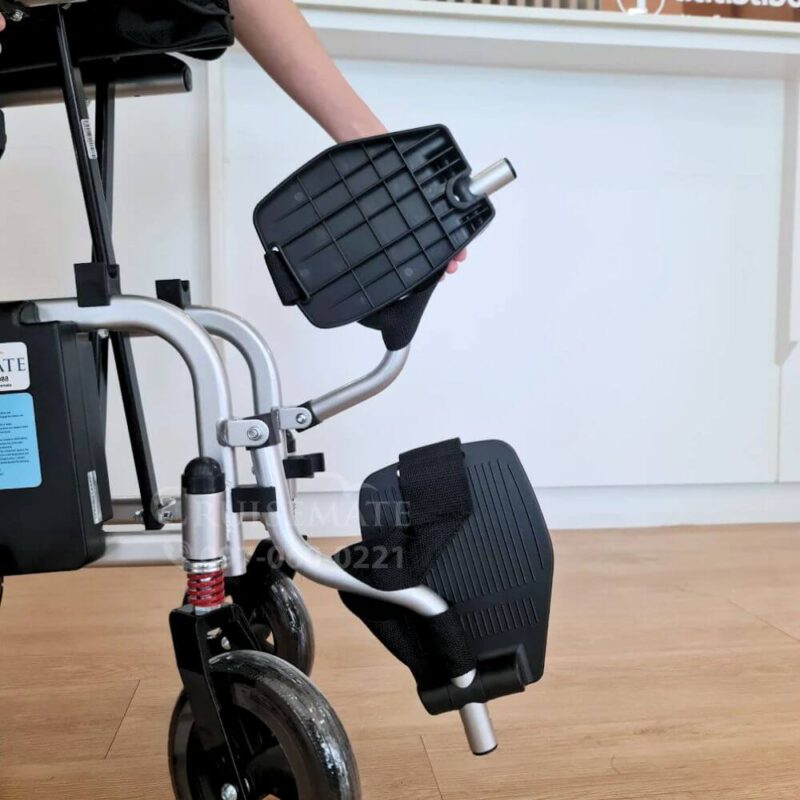 วีลแชร์ไฟฟ้าพับง่าย น้ำหนักเบา รุ่น CM-112EBM